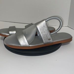 Silver women Cole Haan sandals size 9 good condition